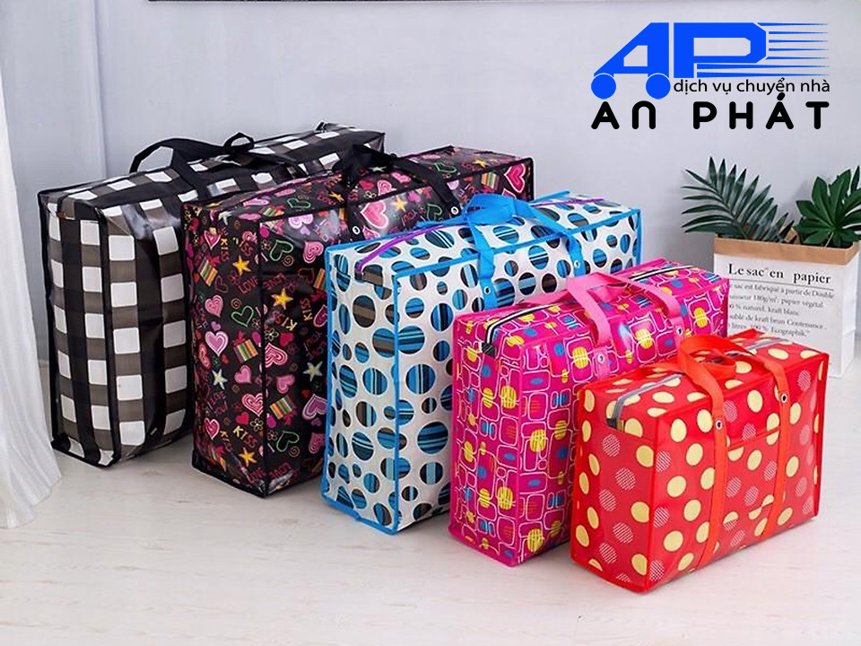 B&aacute;n t&uacute;i bạt đựng quần &aacute;o tại H&agrave; Nội