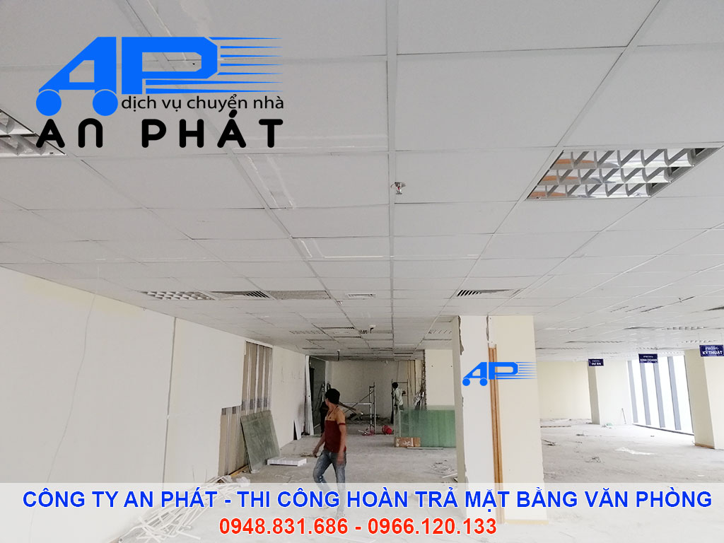 C&ocirc;ng ty An Ph&aacute;t thi c&ocirc;ng ho&agrave;n trả mặt bằng văn ph&ograve;ng