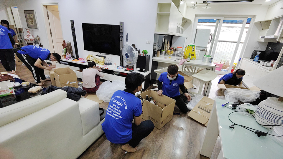 Đặt lịch ng&agrave;y tốt chuyển nh&agrave; với An Ph&aacute;t