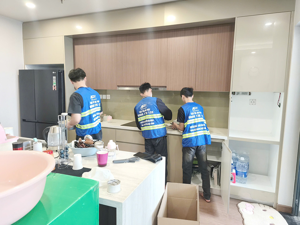 Ng&agrave;y tốt về nh&agrave; mới th&aacute;ng 4 năm 2026 theo tuổi