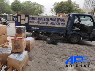 Cho thuê xe tải chở hàng quận Từ Liêm - 0966.120.133